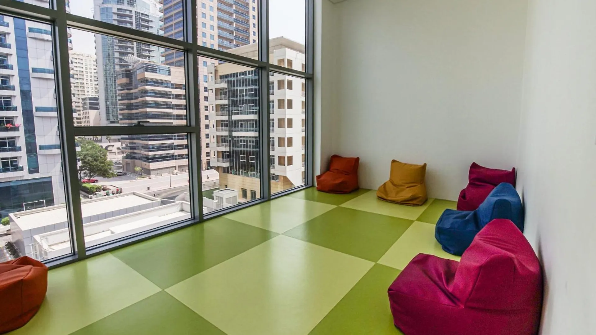Central Lux Home With Stunning Views On 42Nd Floor Dubai Apartment
